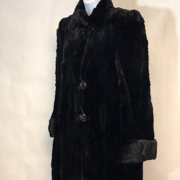 Women’s Village Furrier Vintage Black Fur Coat - Picture 5 of 15